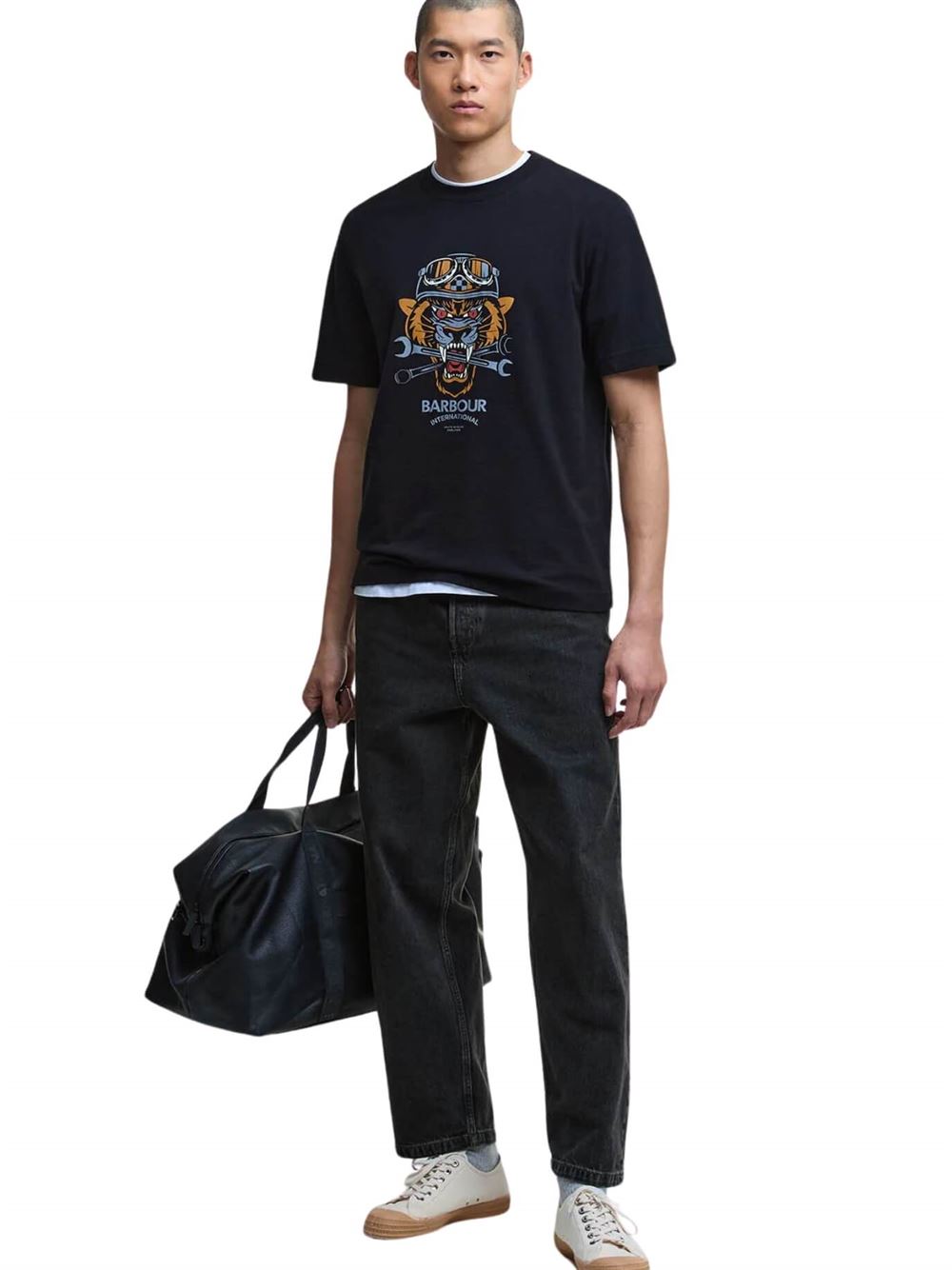 Barbour International T-shirt Carlisle Nero Frontale Intera