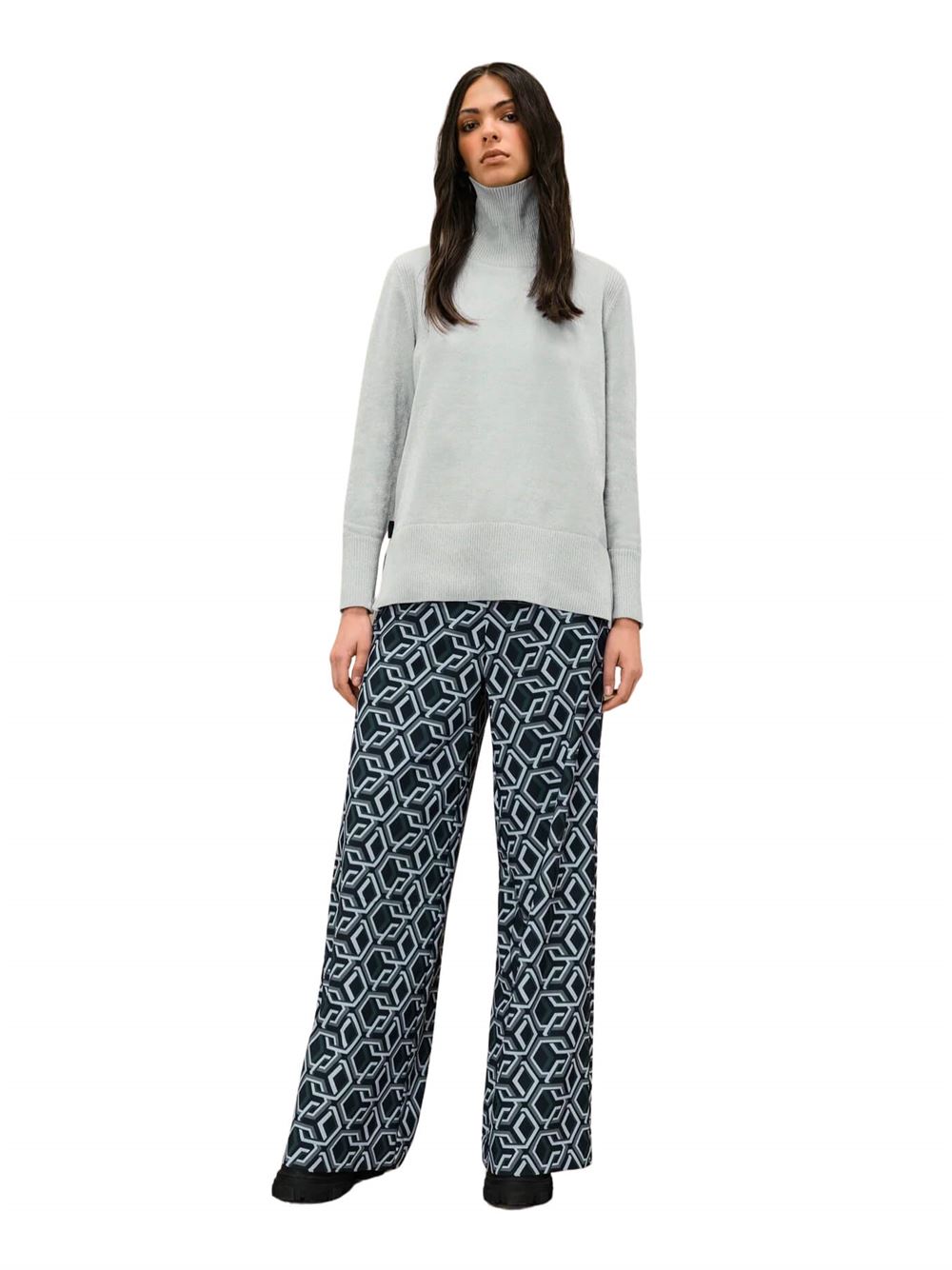 RRD Velvet Vent Turtleneck Wom Knit Ice White Frontal