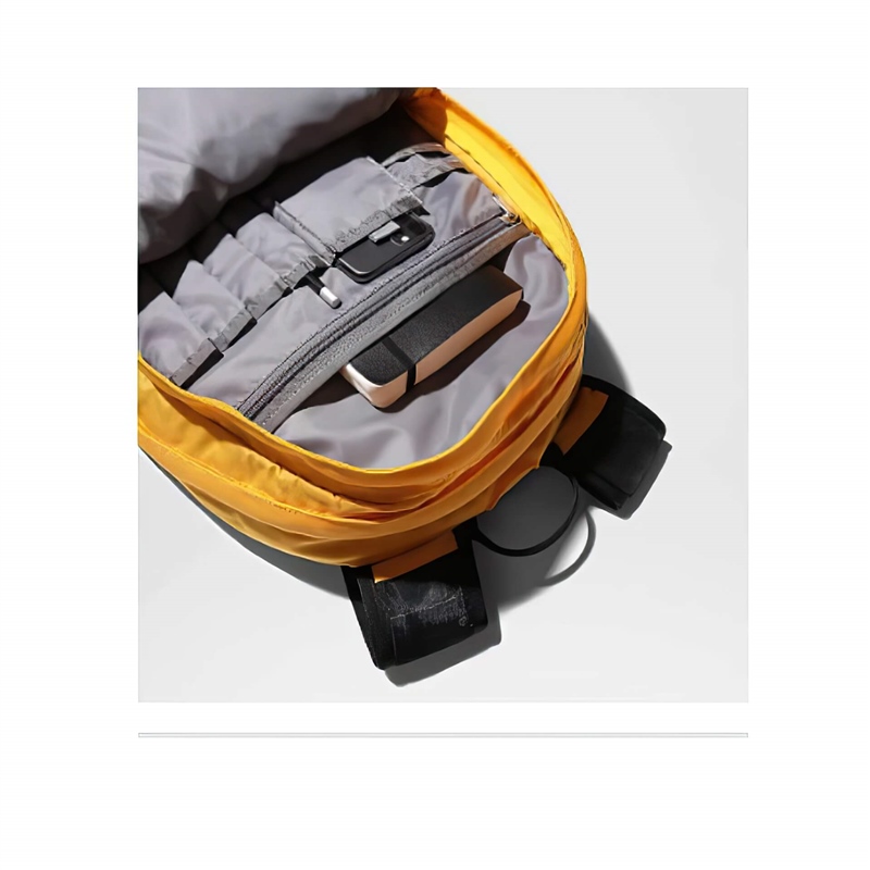 The-North-Face-Zaino-Borealis-Classic-summit-gold-organiser